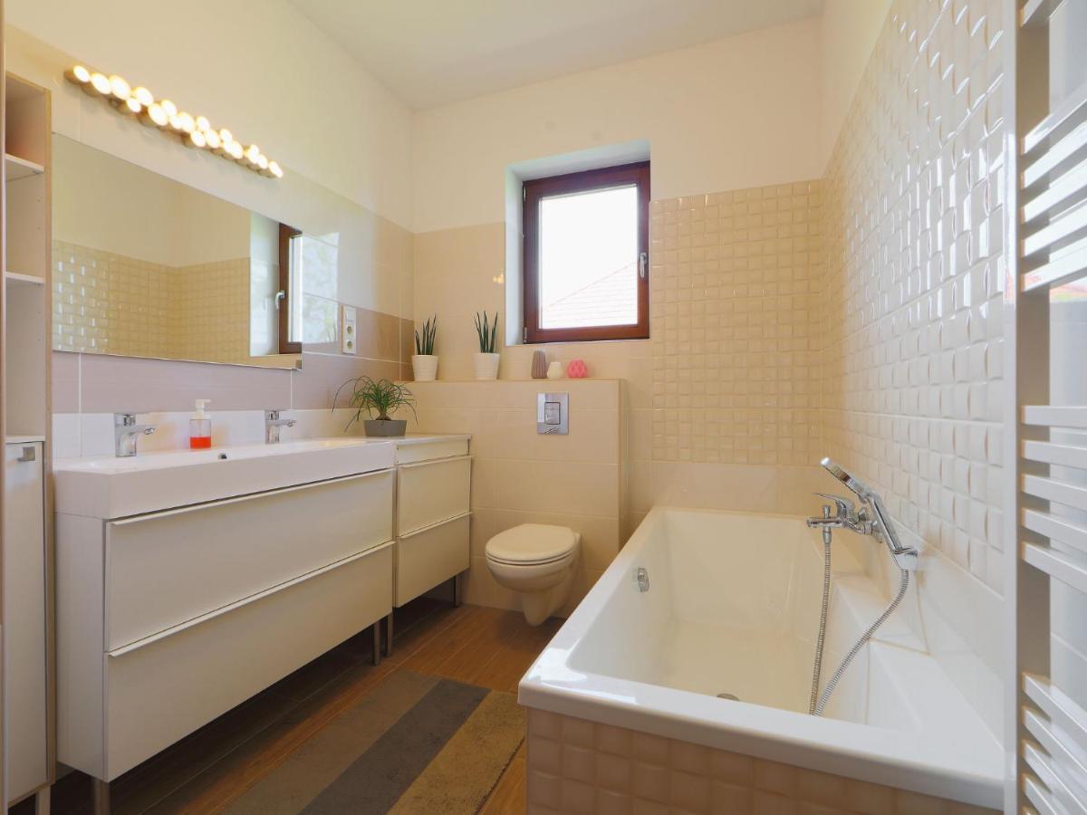 Villa Aschbacher By Interhome Balatonszemes Kültér fotó